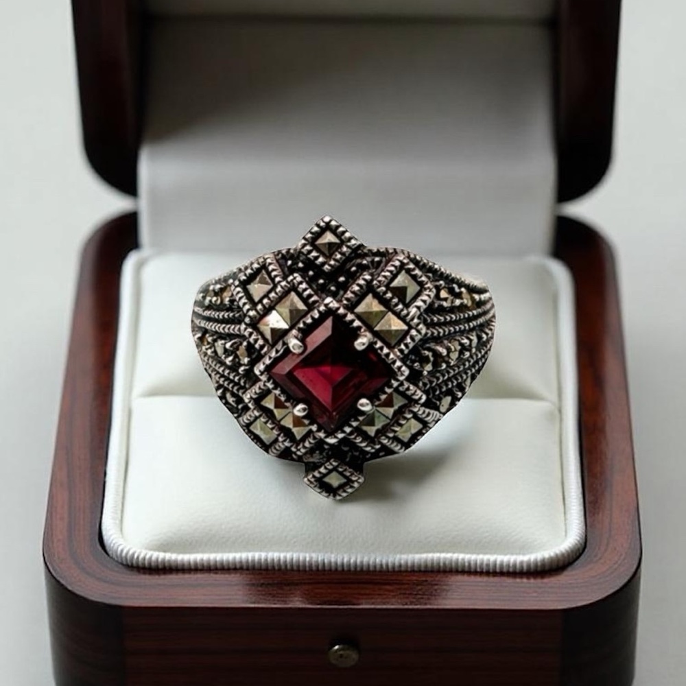Vintage Judith Jack Sterling Silver Garnet Marcasite Art Deco Style Ring Size 8